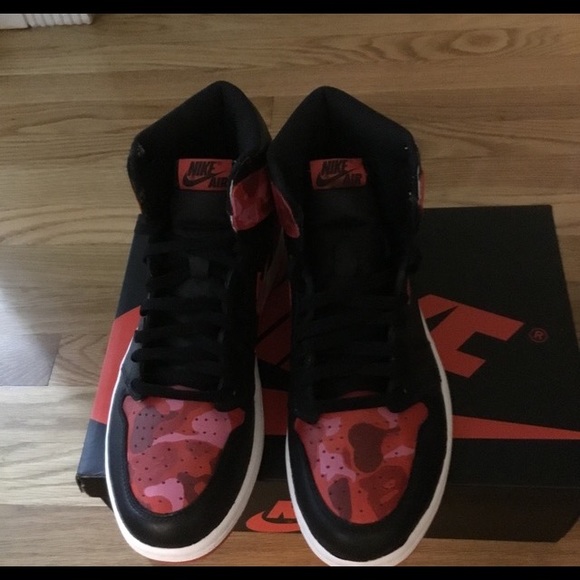 Brand New Jordan 1 Bape lot size 10 - Picture 2 of 5
